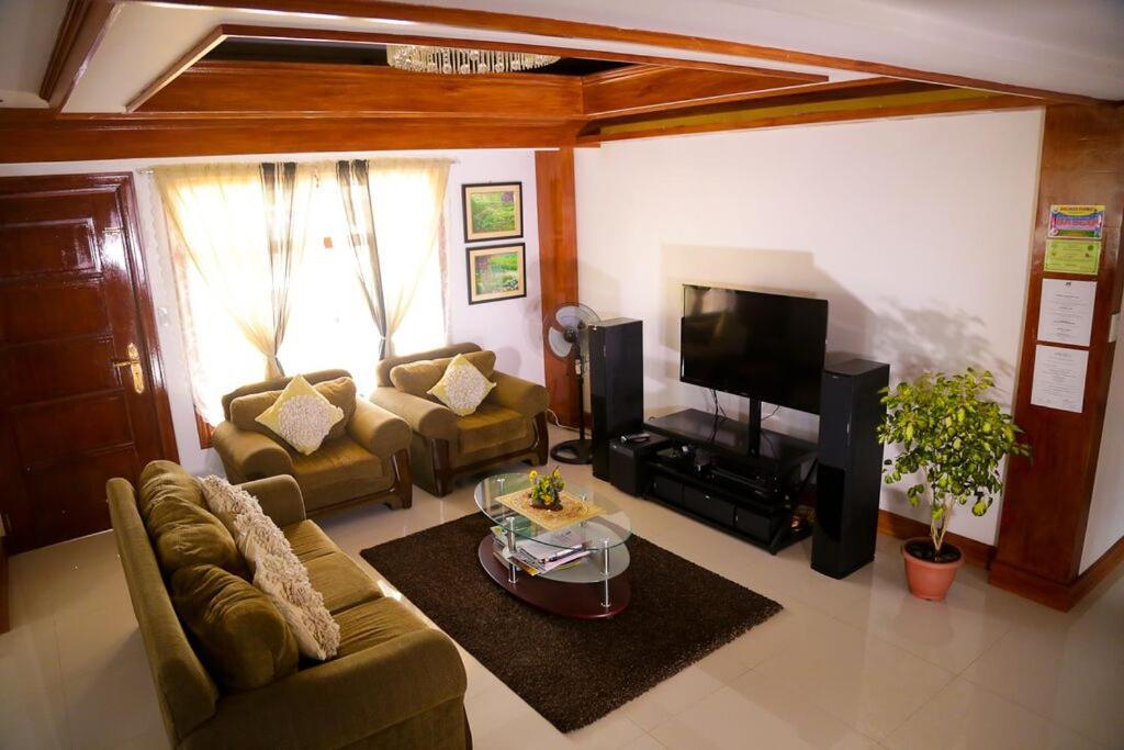 Florabells Iraya Guest House - Batanes Basco 外观 照片